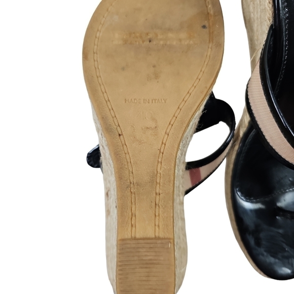 Burberry Black Patent Nova Check Espadrilles Wedge Sandals in 40 (10) - Picture 10 of 11